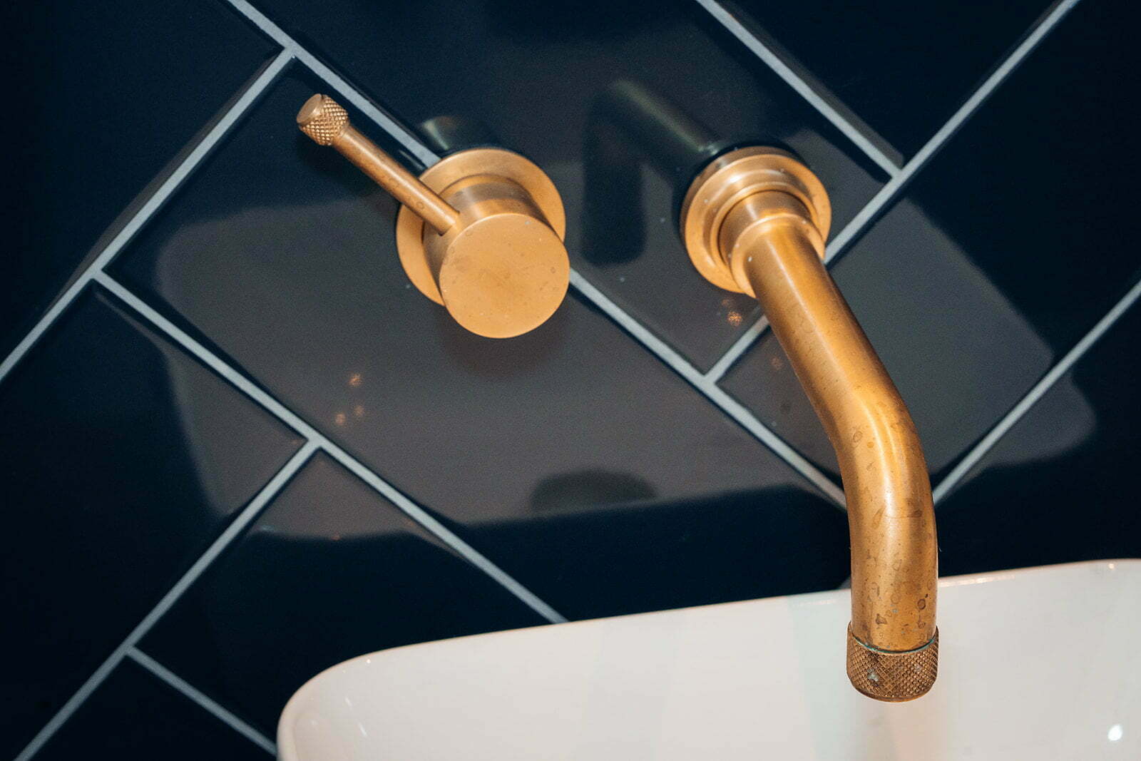 A.W - Bathroom DSC00458 1